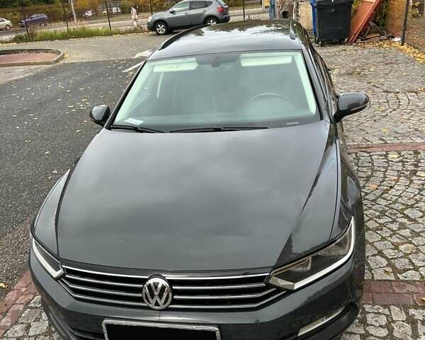 Серый Фольксваген Пассат, объемом двигателя 1.97 л и пробегом 187 тыс. км за 15000 $, фото 4 на Automoto.ua