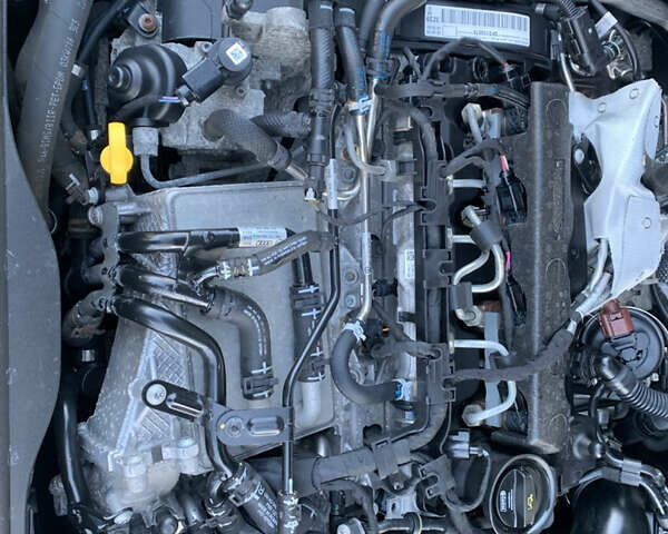 Сірий Фольксваген Пассат, об'ємом двигуна 2 л та пробігом 290 тис. км за 19700 $, фото 16 на Automoto.ua