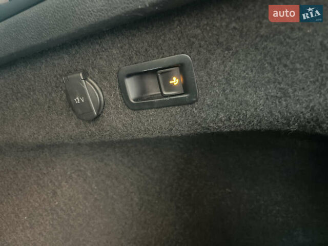 Сірий Фольксваген Пассат, об'ємом двигуна 1.97 л та пробігом 247 тис. км за 12900 $, фото 10 на Automoto.ua