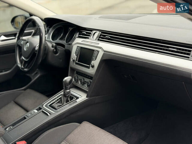 Сірий Фольксваген Пассат, об'ємом двигуна 1.97 л та пробігом 312 тис. км за 13000 $, фото 16 на Automoto.ua