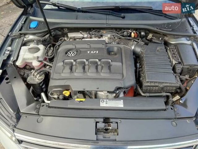 Серый Фольксваген Пассат, объемом двигателя 1.97 л и пробегом 270 тыс. км за 18500 $, фото 8 на Automoto.ua