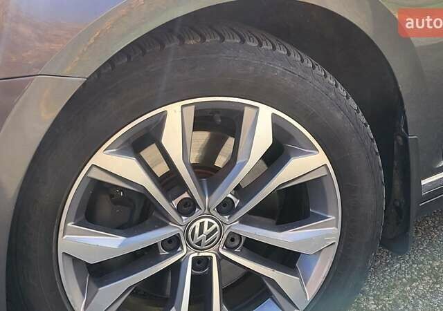 Фольксваген Пассат 2016 в Коломые на Automoto.ua Серый Фольксваген Пассат, объемом двигателя 1.97 л и пробегом 330 тыс. км за 14950 $, фото 10 на Automoto.ua