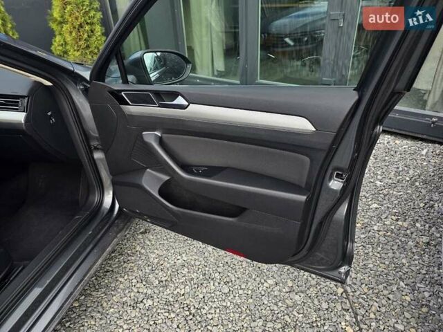 Сірий Фольксваген Пассат, об'ємом двигуна 2 л та пробігом 226 тис. км за 15499 $, фото 18 на Automoto.ua