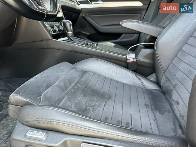 Серый Фольксваген Пассат, объемом двигателя 1.97 л и пробегом 275 тыс. км за 15999 $, фото 36 на Automoto.ua