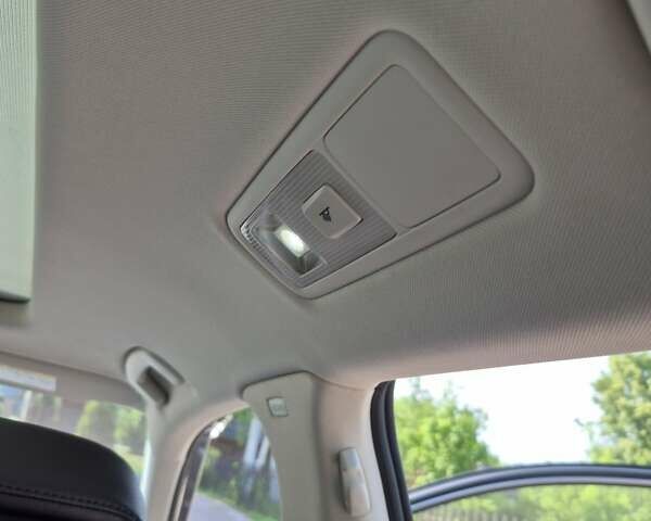 Серый Фольксваген Пассат, объемом двигателя 1.97 л и пробегом 267 тыс. км за 19000 $, фото 22 на Automoto.ua