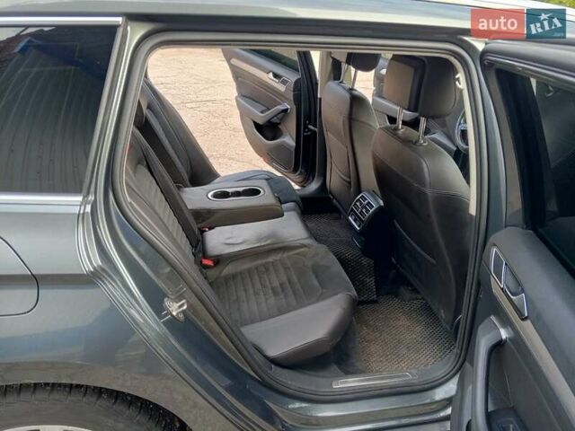 Серый Фольксваген Пассат, объемом двигателя 1.97 л и пробегом 270 тыс. км за 18500 $, фото 14 на Automoto.ua