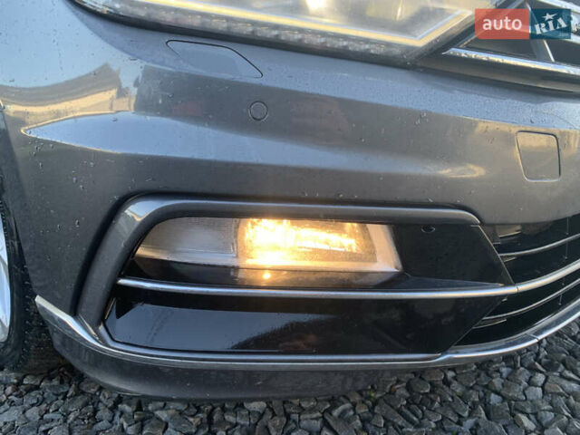 Сірий Фольксваген Пассат, об'ємом двигуна 2 л та пробігом 290 тис. км за 19700 $, фото 75 на Automoto.ua