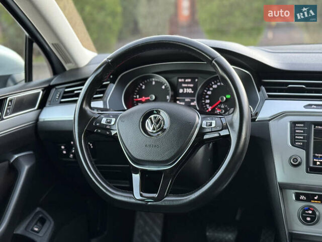 Серый Фольксваген Пассат, объемом двигателя 2 л и пробегом 267 тыс. км за 13950 $, фото 129 на Automoto.ua