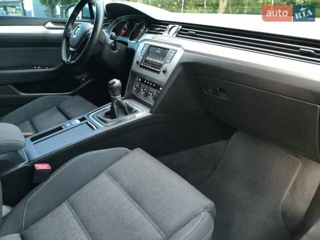 Серый Фольксваген Пассат, объемом двигателя 1.97 л и пробегом 212 тыс. км за 14850 $, фото 22 на Automoto.ua