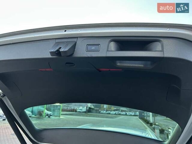 Серый Фольксваген Пассат, объемом двигателя 1.97 л и пробегом 273 тыс. км за 14200 $, фото 10 на Automoto.ua