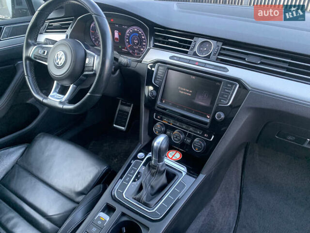 Сірий Фольксваген Пассат, об'ємом двигуна 2 л та пробігом 290 тис. км за 19700 $, фото 34 на Automoto.ua