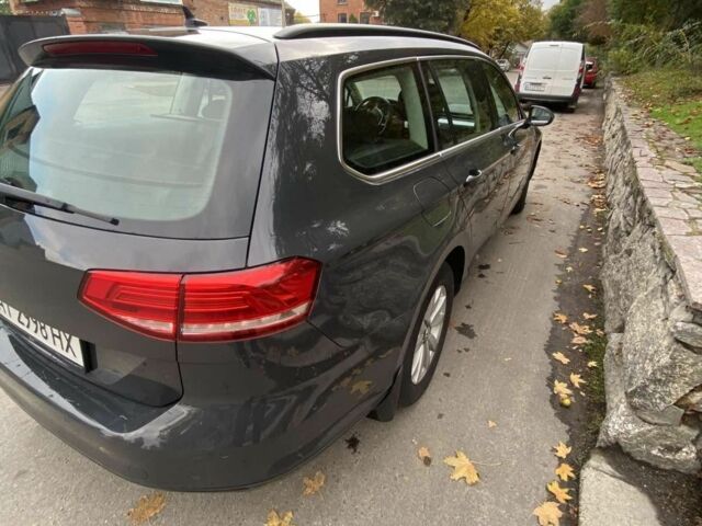 Серый Фольксваген Пассат, объемом двигателя 1.6 л и пробегом 228 тыс. км за 11900 $, фото 2 на Automoto.ua