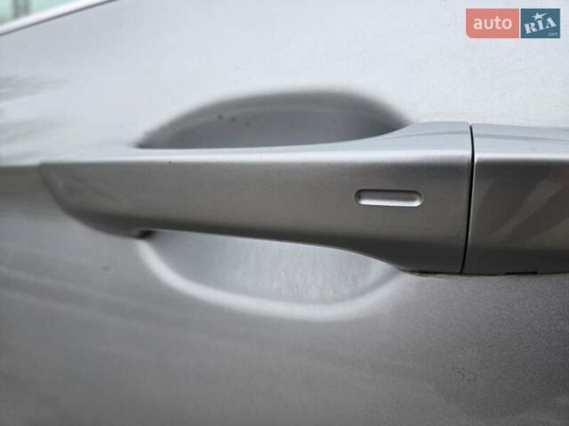 Серый Фольксваген Пассат, объемом двигателя 1.97 л и пробегом 198 тыс. км за 25000 $, фото 22 на Automoto.ua