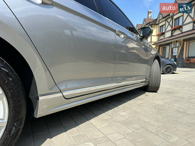 Серый Фольксваген Пассат, объемом двигателя 1.97 л и пробегом 275 тыс. км за 15999 $, фото 33 на Automoto.ua