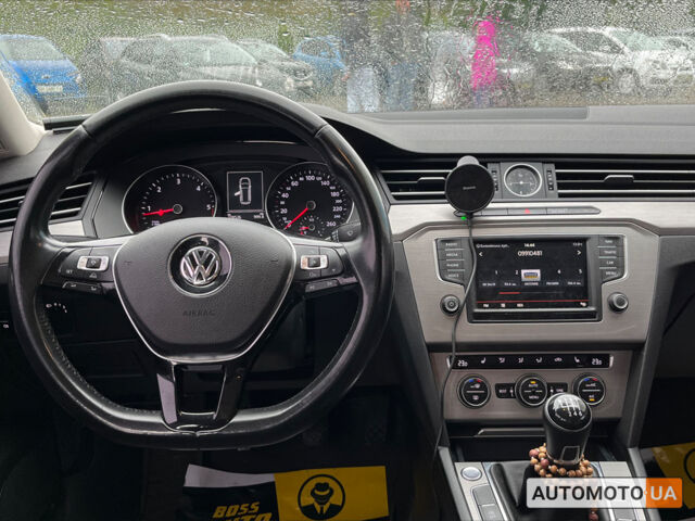 Серый Фольксваген Пассат, объемом двигателя 2 л и пробегом 278 тыс. км за 15200 $, фото 18 на Automoto.ua