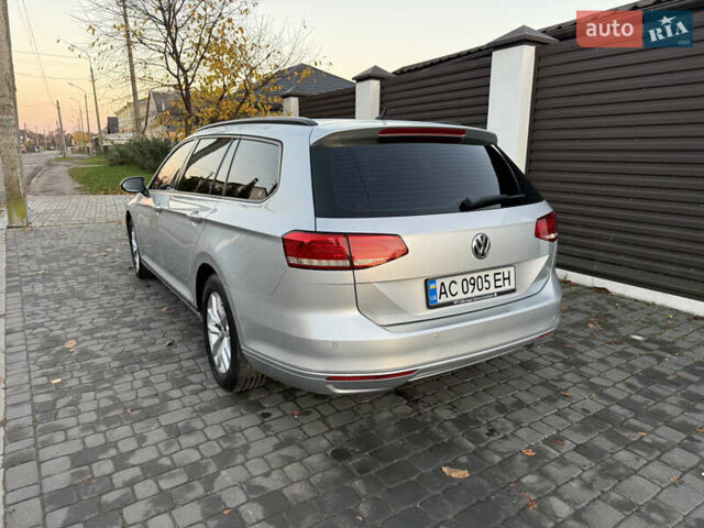 Серый Фольксваген Пассат, объемом двигателя 1.6 л и пробегом 237 тыс. км за 12800 $, фото 7 на Automoto.ua