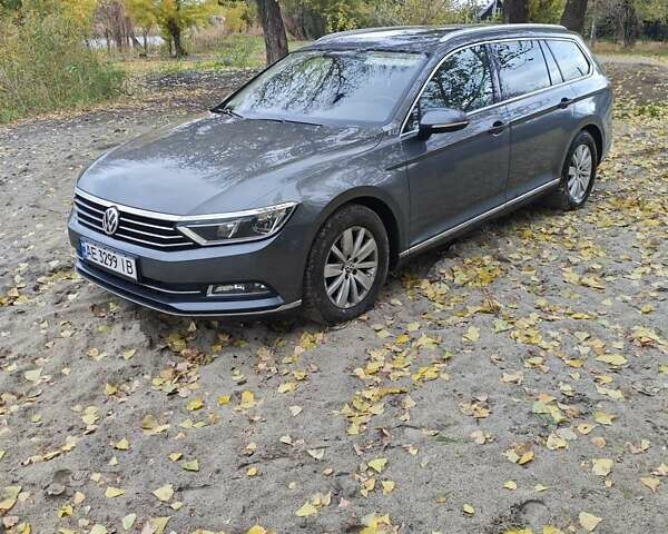 Серый Фольксваген Пассат, объемом двигателя 1.6 л и пробегом 190 тыс. км за 13900 $, фото 8 на Automoto.ua