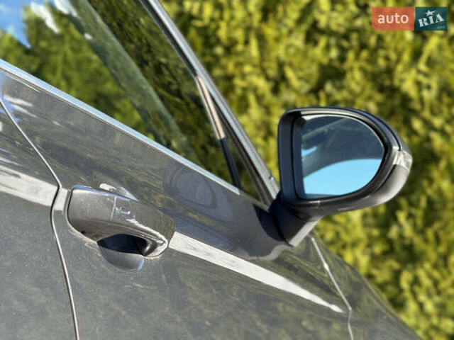 Серый Фольксваген Пассат, объемом двигателя 2 л и пробегом 195 тыс. км за 16999 $, фото 31 на Automoto.ua