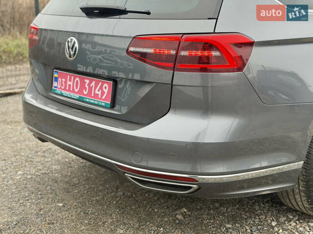 Сірий Фольксваген Пассат, об'ємом двигуна 2 л та пробігом 290 тис. км за 18850 $, фото 7 на Automoto.ua