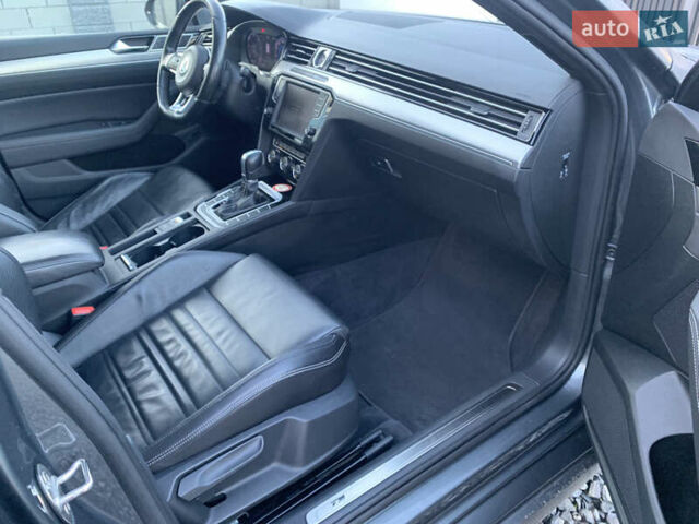 Сірий Фольксваген Пассат, об'ємом двигуна 2 л та пробігом 290 тис. км за 19700 $, фото 33 на Automoto.ua