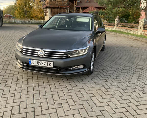 Серый Фольксваген Пассат, объемом двигателя 2 л и пробегом 276 тыс. км за 14200 $, фото 4 на Automoto.ua