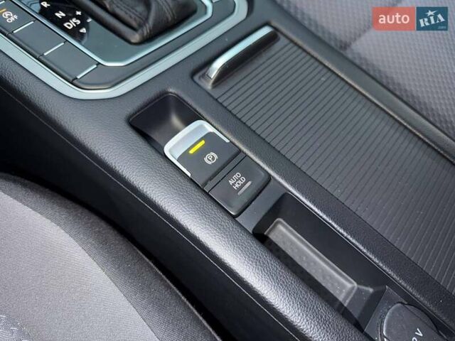 Сірий Фольксваген Пассат, об'ємом двигуна 1.97 л та пробігом 250 тис. км за 15490 $, фото 21 на Automoto.ua