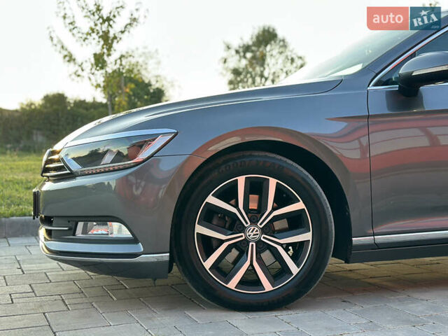 Серый Фольксваген Пассат, объемом двигателя 2 л и пробегом 220 тыс. км за 17999 $, фото 7 на Automoto.ua