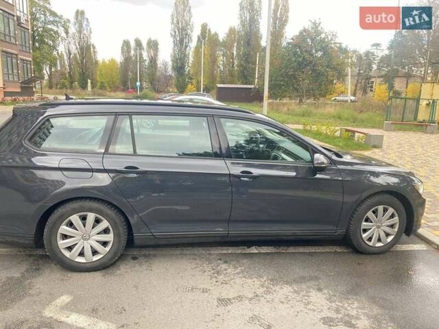 Серый Фольксваген Пассат, объемом двигателя 1.97 л и пробегом 280 тыс. км за 14400 $, фото 9 на Automoto.ua