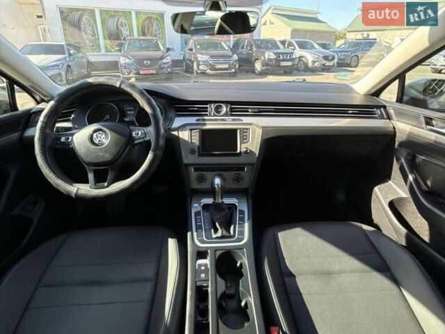 Серый Фольксваген Пассат, объемом двигателя 2 л и пробегом 201 тыс. км за 12500 $, фото 7 на Automoto.ua