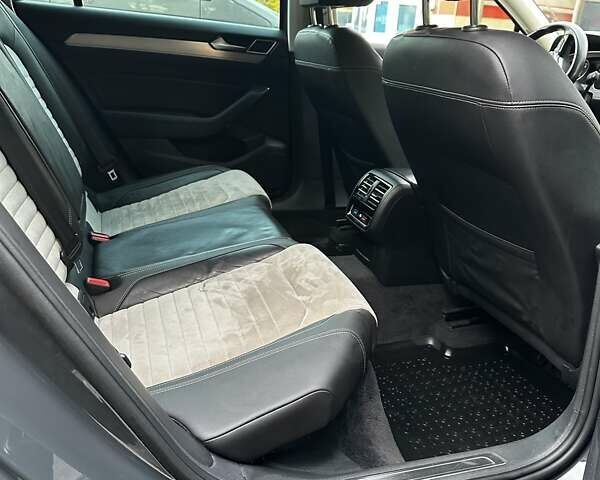 Сірий Фольксваген Пассат, об'ємом двигуна 1.97 л та пробігом 270 тис. км за 16500 $, фото 10 на Automoto.ua