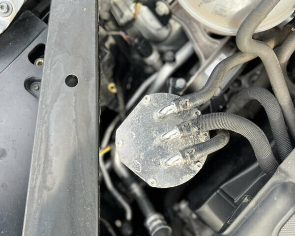 Серый Фольксваген Пассат, объемом двигателя 1.6 л и пробегом 265 тыс. км за 13200 $, фото 77 на Automoto.ua