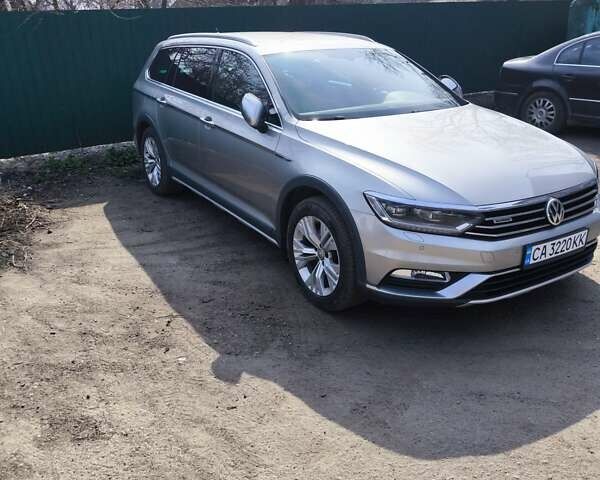 Серый Фольксваген Пассат, объемом двигателя 1.97 л и пробегом 223 тыс. км за 21000 $, фото 3 на Automoto.ua