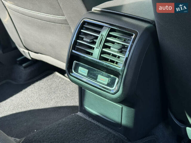 Сірий Фольксваген Пассат, об'ємом двигуна 1.6 л та пробігом 264 тис. км за 15800 $, фото 49 на Automoto.ua