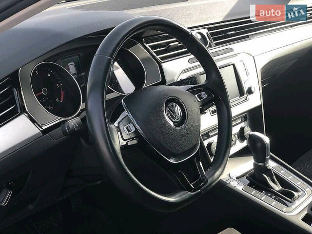 Серый Фольксваген Пассат, объемом двигателя 2 л и пробегом 272 тыс. км за 15700 $, фото 8 на Automoto.ua