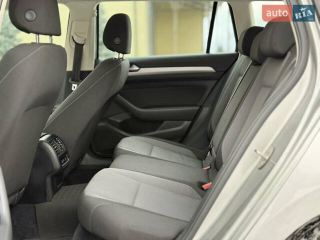 Серый Фольксваген Пассат, объемом двигателя 2 л и пробегом 181 тыс. км за 13499 $, фото 46 на Automoto.ua