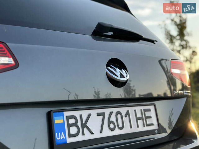Серый Фольксваген Пассат, объемом двигателя 2 л и пробегом 220 тыс. км за 17999 $, фото 17 на Automoto.ua
