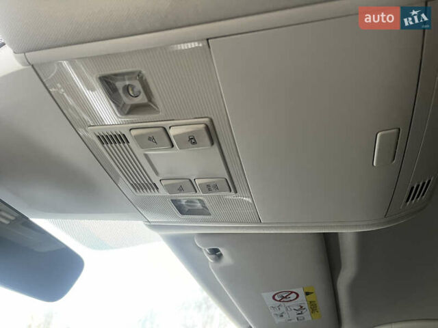 Серый Фольксваген Пассат, объемом двигателя 1.97 л и пробегом 240 тыс. км за 15599 $, фото 27 на Automoto.ua