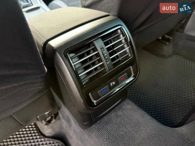 Серый Фольксваген Пассат, объемом двигателя 1.97 л и пробегом 380 тыс. км за 13500 $, фото 42 на Automoto.ua