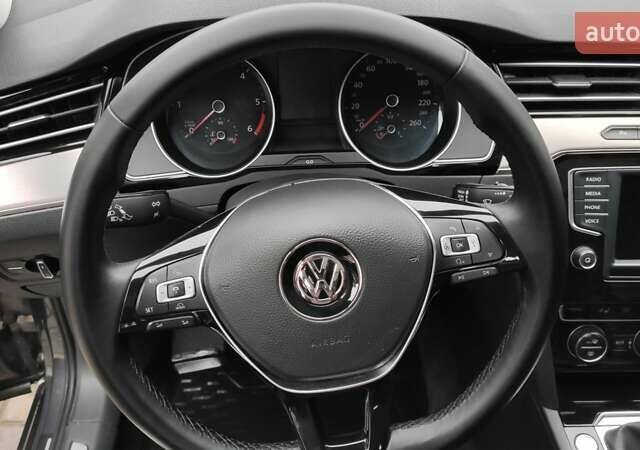 Сірий Фольксваген Пассат, об'ємом двигуна 2 л та пробігом 230 тис. км за 14900 $, фото 9 на Automoto.ua