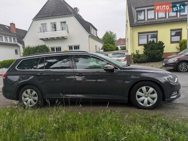 Серый Фольксваген Пассат, объемом двигателя 1.6 л и пробегом 290 тыс. км за 11499 $, фото 3 на Automoto.ua