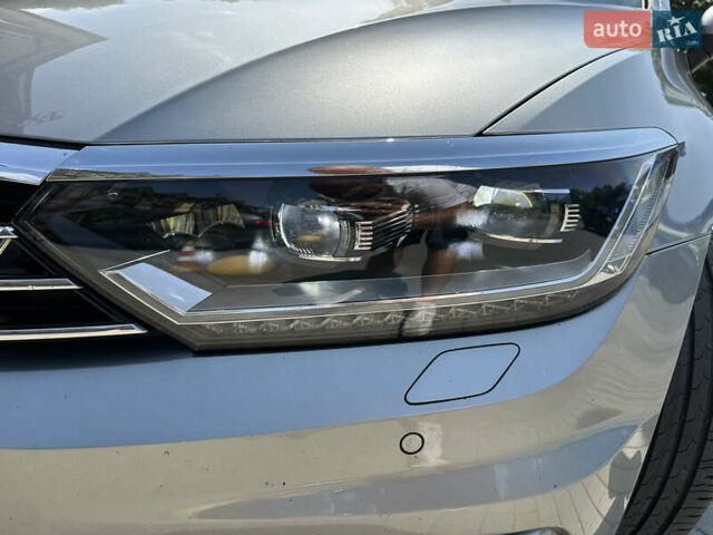 Серый Фольксваген Пассат, объемом двигателя 1.97 л и пробегом 275 тыс. км за 15999 $, фото 67 на Automoto.ua