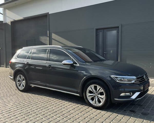 Сірий Фольксваген Пассат, об'ємом двигуна 1.97 л та пробігом 299 тис. км за 18999 $, фото 5 на Automoto.ua