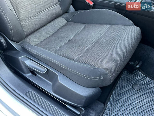 Серый Фольксваген Пассат, объемом двигателя 1.6 л и пробегом 262 тыс. км за 11800 $, фото 31 на Automoto.ua