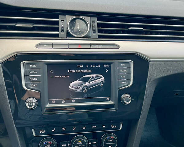 Фольксваген Пассат 2016 в Рогатине на Automoto.ua Серый Фольксваген Пассат, объемом двигателя 1.4 л и пробегом 271 тыс. км за 17300 $, фото 41 на Automoto.ua