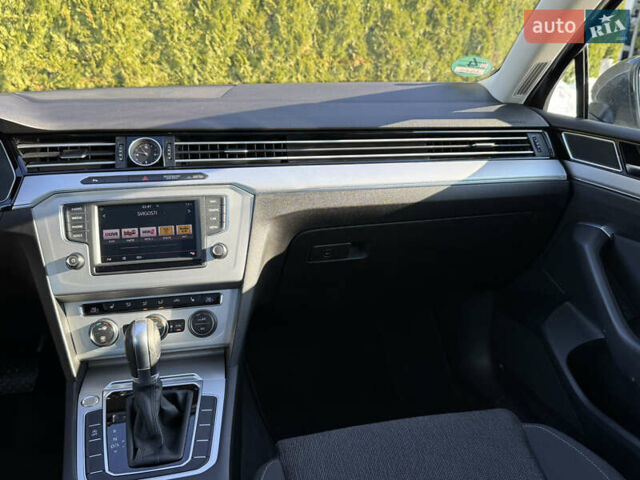 Серый Фольксваген Пассат, объемом двигателя 2 л и пробегом 195 тыс. км за 16999 $, фото 43 на Automoto.ua