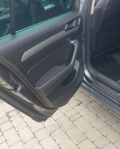 Серый Фольксваген Пассат, объемом двигателя 2 л и пробегом 263 тыс. км за 15500 $, фото 18 на Automoto.ua