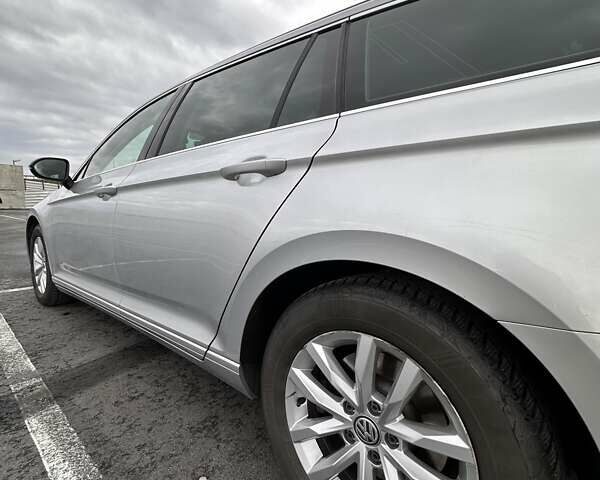 Серый Фольксваген Пассат, объемом двигателя 1.97 л и пробегом 306 тыс. км за 15000 $, фото 10 на Automoto.ua