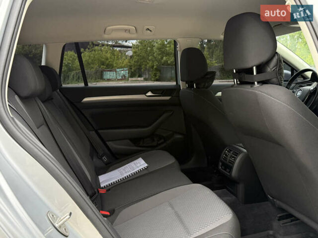 Сірий Фольксваген Пассат, об'ємом двигуна 2 л та пробігом 240 тис. км за 15200 $, фото 19 на Automoto.ua