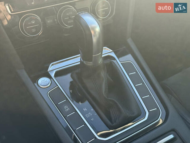 Сірий Фольксваген Пассат, об'ємом двигуна 1.6 л та пробігом 264 тис. км за 15800 $, фото 43 на Automoto.ua