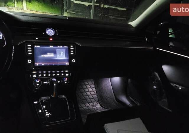 Фольксваген Пассат 2016 в Коломые на Automoto.ua Серый Фольксваген Пассат, объемом двигателя 1.97 л и пробегом 330 тыс. км за 14950 $, фото 51 на Automoto.ua